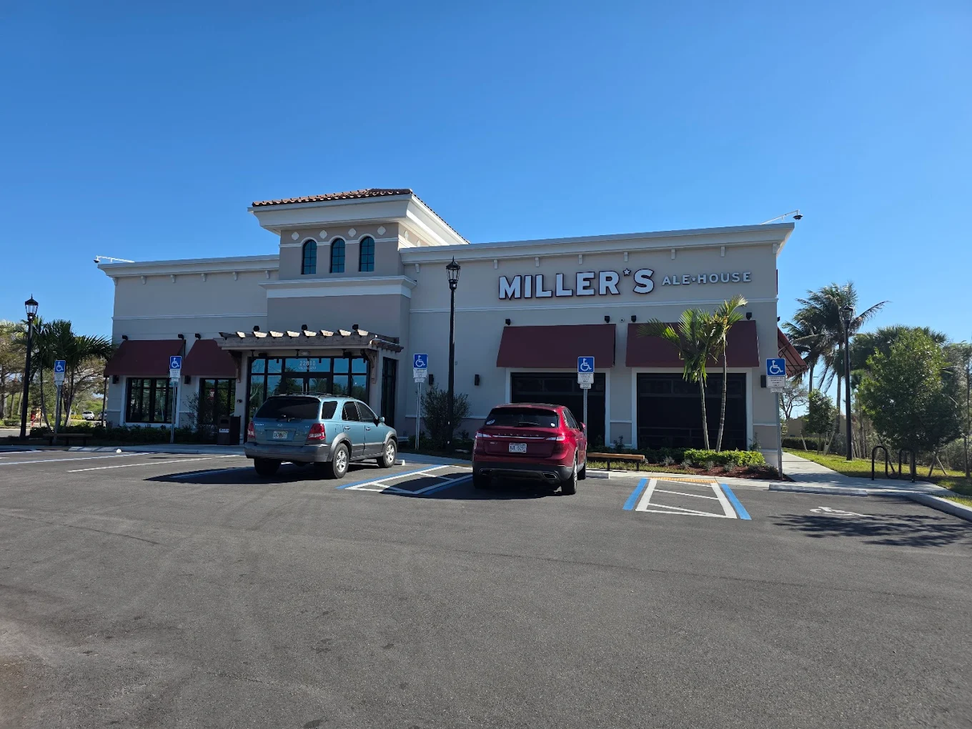 Miller's Ale House Estero commercial build-out by Molina Custom Works