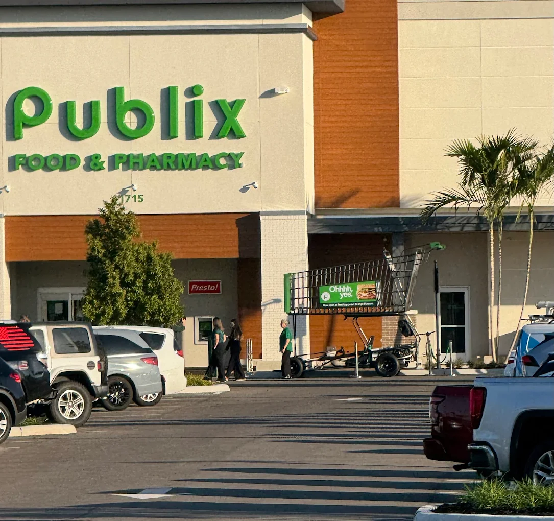 Publix Naples commercial contractor work by Molina Custom Works
